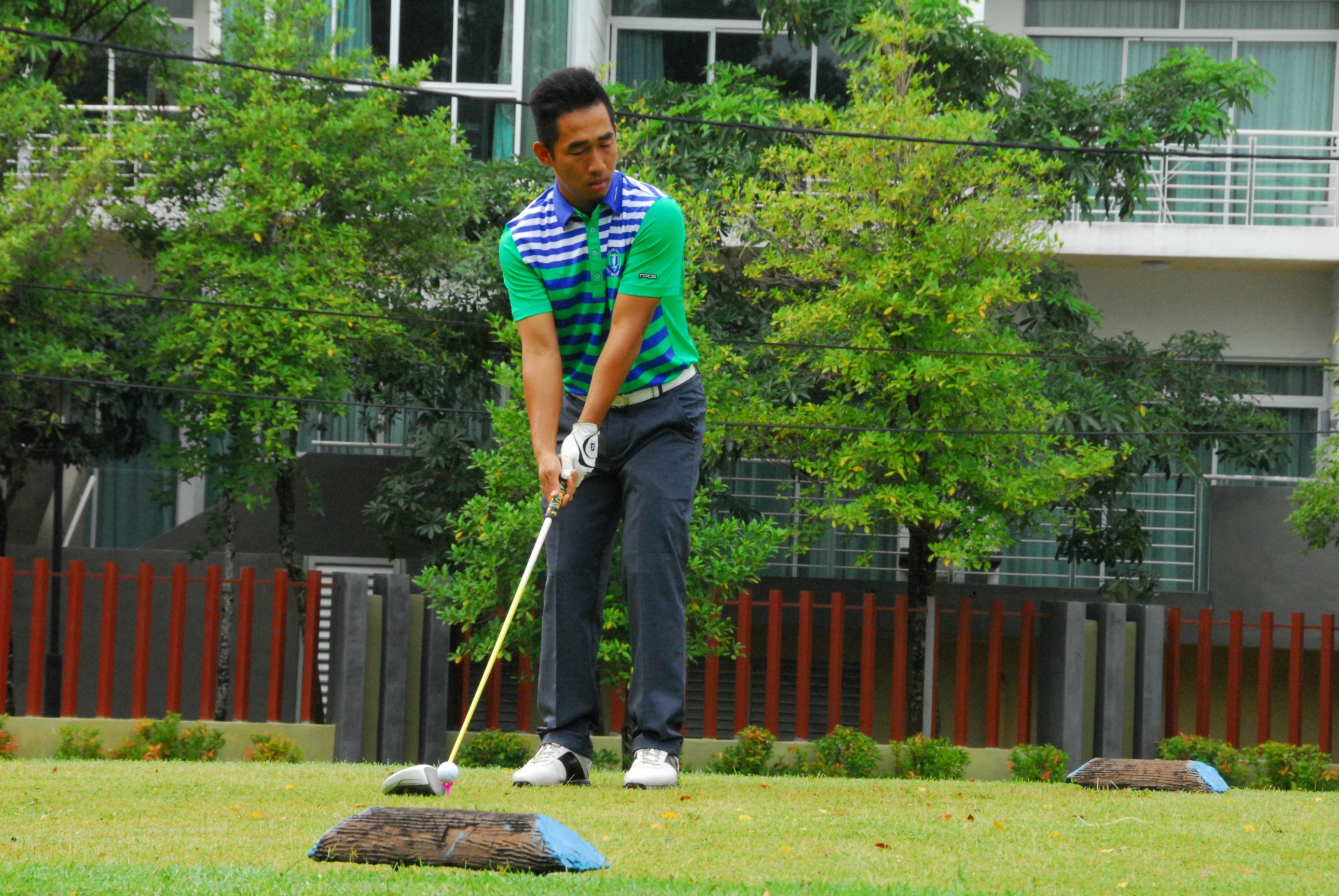 PRO15 157 GOLF  DSC 0222.JPG